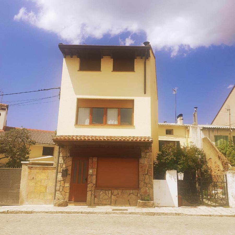 El Rincon Del Sanabres, Penalara Apartment Rascafria Exterior photo